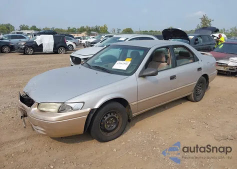 1998 Toyota Camry Le from USA, damaged, VIN 4T1BG22K9WU240448
